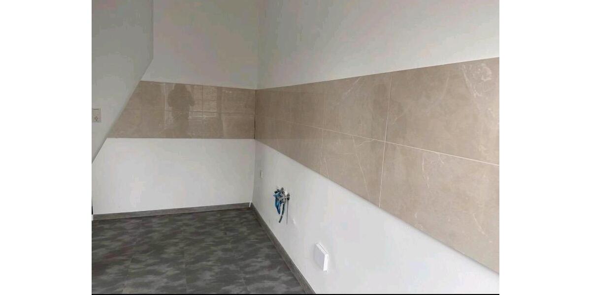 Dachgeschoßwohnung Sankt Augustin - 4 Zimmer, 65 m&sup2;, 950&euro; | Angebot:25209740