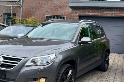 VW Tiguan 119.000 km 5.500 &euro; Solingen 42651