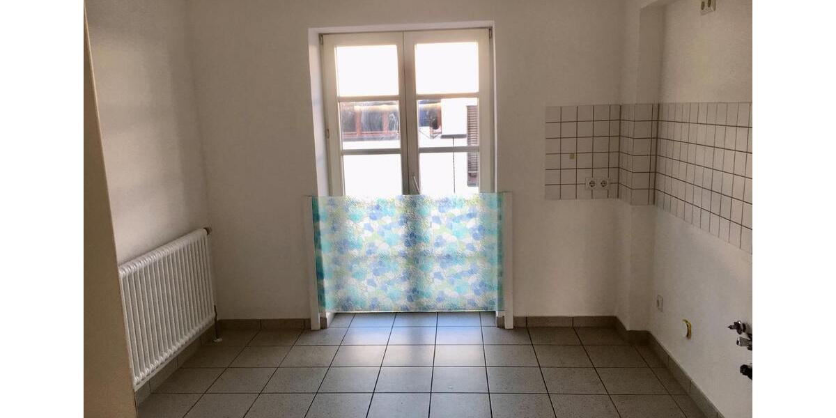 Etagenwohnung Köln Mülheim - 2 Zimmer, 67 m&sup2;, 300.000&euro; | Angebot:27213806