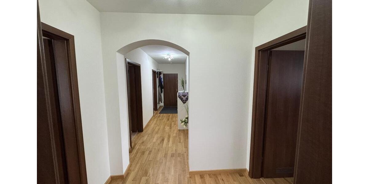 Erdgeschoßwohnung Wermelskirchen - 3 Zimmer, 78 m&sup2;, 215.000&euro; | Angebot:27413699