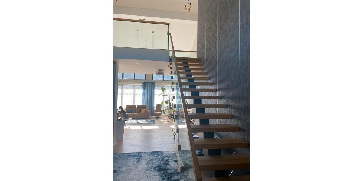 Einfamilienhaus Ruppichteroth - 6 Zimmer, 380 m&sup2;, 550.000&euro; | Angebot:27484955