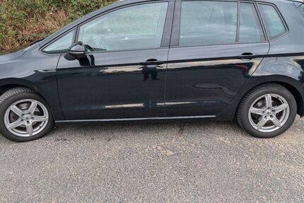 VW Golf Sportsvan 296.000 km 6.450 &euro; Köln 51103