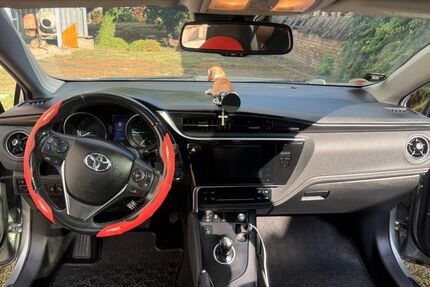 Toyota Auris Touring Sports 96.000 km 12.500 &euro; Zollstock 50969