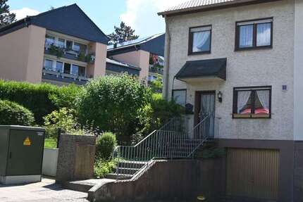 Haus Solingen - 6 Zimmer, 122 m&sup2;, 389.000&euro; | Angebot:26949496
