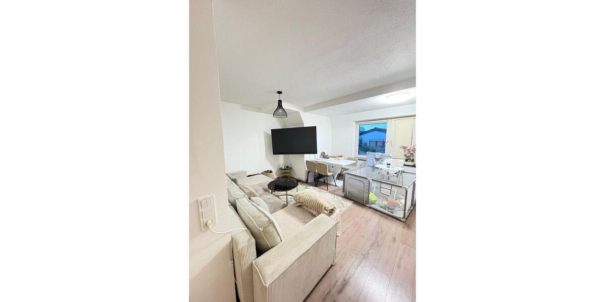 Etagenwohnung Köln Porz - 2 Zimmer, 60 m&sup2;, 360.000&euro; | Angebot:27457631