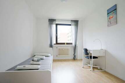 Zimmer Düsseldorf Holthausen - 609&euro; | Angebot:27325501