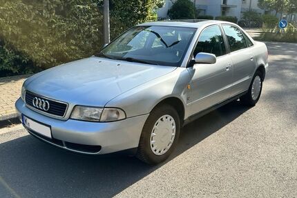 Audi A4 171.856 km 2.999 &euro; Köln 50825