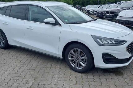 Ford Focus 49.000 km 18.750 &euro; Köln 51149