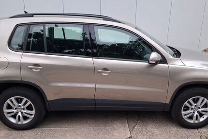 VW Tiguan 83.786 km 10.999 &euro; Köln 51107