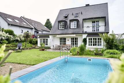 Haus Bonn Hardtberg - 5 Zimmer, 220 m&sup2;, 1.150.000&euro; | Angebot:26575988