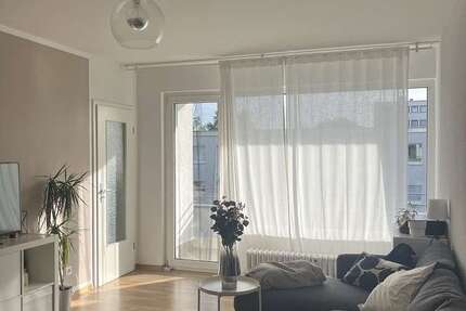 Wohnung Bonn Auerberg - 2 Zimmer, 55 m&sup2;, 650&euro; | Angebot:27454103