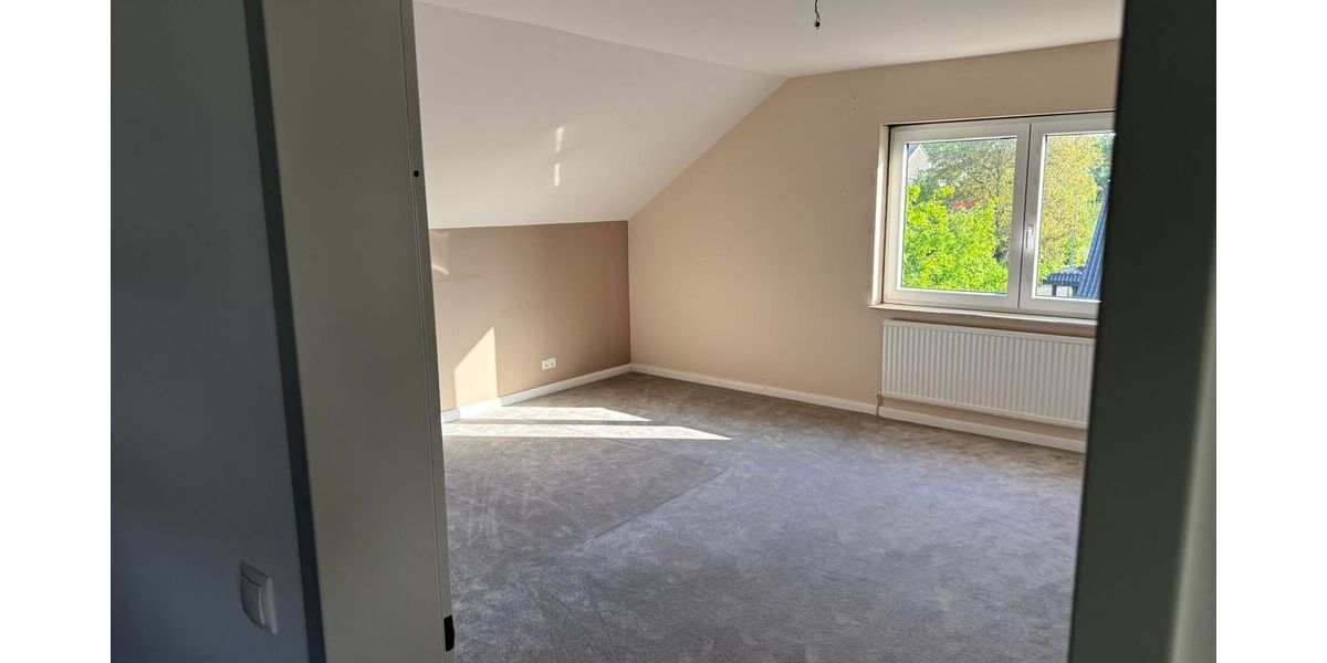 Mehrgenerationenhaus mit beeindruckender Architektur und unbegrenzten Möglichkeiten - Einfamilienhaus Much Eckhausen | Angebot:27330572