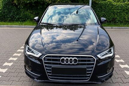 Audi A3 169.000 km 10.400 &euro; Remscheid 42859