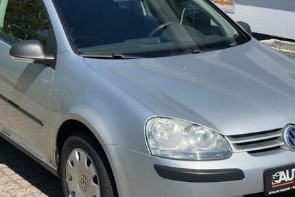 VW Golf 84.000 km 3.999 &euro; Troisdorf 53842