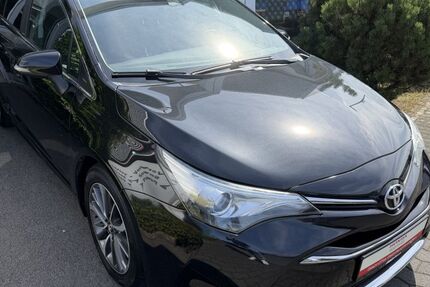 Toyota Avensis 75.686 km 15.490 &euro; Brühl 50321