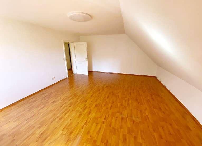 Dachgeschoßwohnung Köln Nippes - 3 Zimmer, 85 m&sup2;, 419.000&euro; | Angebot:27462949