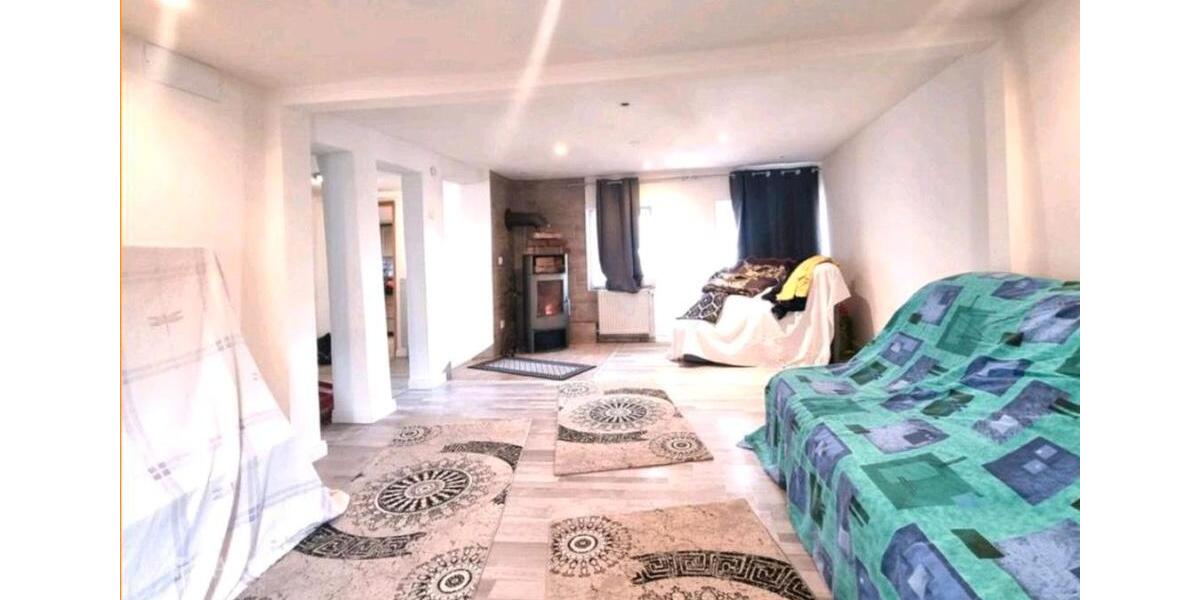 Reihenhaus Wiehl - 6 Zimmer, 150 m&sup2;, 140.000&euro; | Angebot:27465837