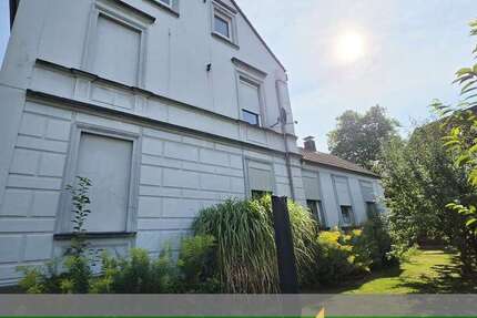 Haus Solingen Wald - 9 Zimmer, 195 m&sup2;, 380.000&euro; | Angebot:27143184
