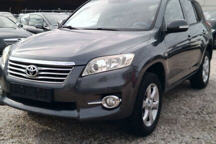 Toyota RAV 4 153.000 km 10.999 &euro; Bonn 53227