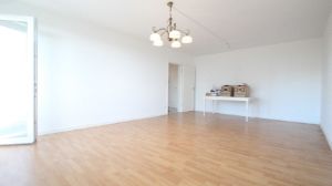 ** F E R N B L I C K ** GROSSZÜGIGE 2-ZIMMER-BALKON-WOHNUNG IN SANKT AUGUSTIN NIEDERPLEIS - 2- Sankt Augustin | Angebot:27476600