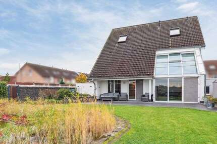 Haus Köln Chorweiler - 7 Zimmer, 315 m&sup2;, 995.000&euro; | Angebot:26637923