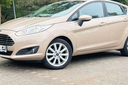 Ford Fiesta 45.000 km 8.200 &euro; Leverkusen 51375