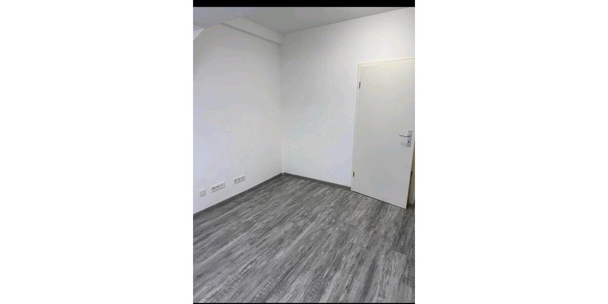 Dachgeschoßwohnung Sankt Augustin - 4 Zimmer, 65 m&sup2;, 950&euro; | Angebot:25209740