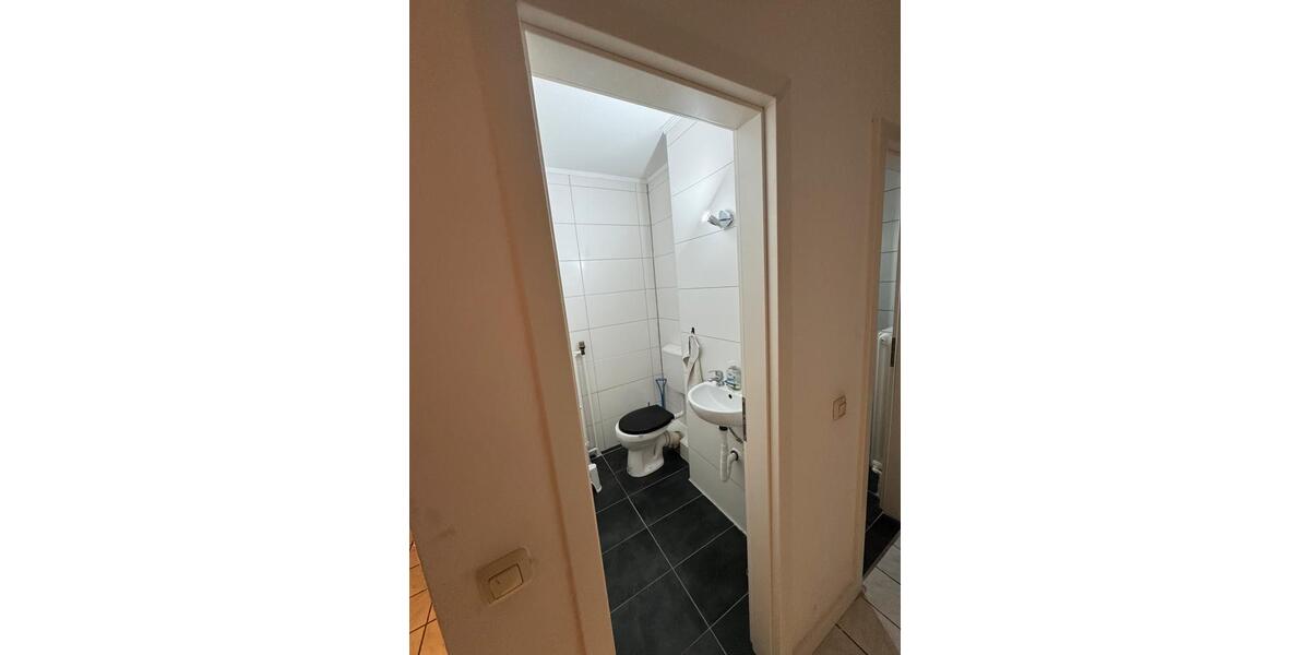 Etagenwohnung Niederkassel - 3 Zimmer, 73 m&sup2;, 133.000&euro; | Angebot:27071962