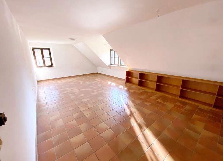 Dachgeschoßwohnung Köln Nippes - 3 Zimmer, 85 m&sup2;, 419.000&euro; | Angebot:27462949