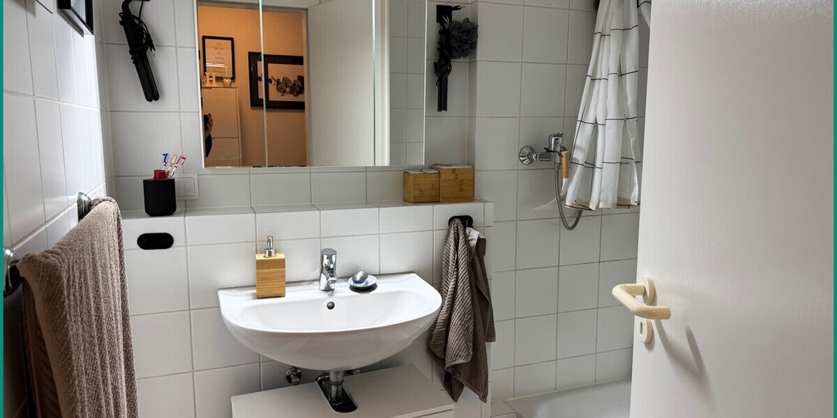 PROVISIONSFREI: INNENSTADT-WOHNEN IN GEPFLEGTER WOHNANLAGE MIT BALKON, AUFZUG & STELLPLATZ IN REMSCH - Etagenwohnung Remscheid | Angebot:26588193