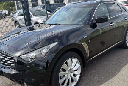 INFINITI QX70 184.000 km 9.450 &euro; Troisdorf 53842