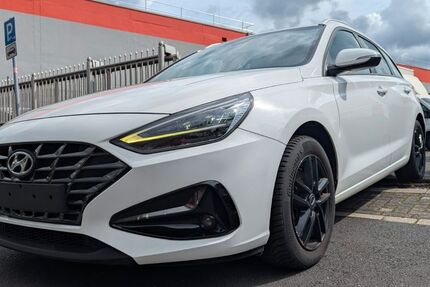 Hyundai i30 114.000 km 11.395 &euro; HILDEN 40724