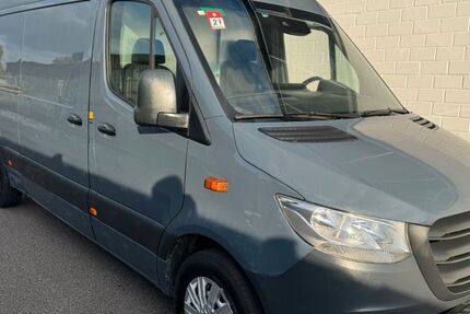 Mercedes-Benz Sprinter 182.000 km 12.250 &euro; Köln 51149