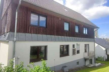 Haus Solingen Mitte - 9 Zimmer, 272 m&sup2;, 569.000&euro; | Angebot:25309381
