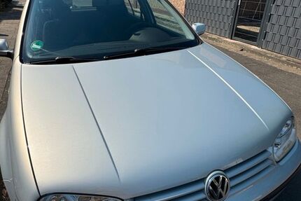 VW Golf 182.235 km 950 &euro; Sankt Augustin 53757