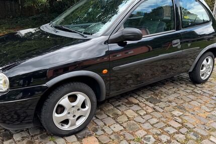 Opel Corsa 125.000 km 1.500 &euro; Solingen 42719