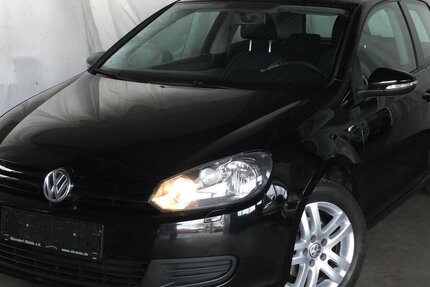 VW Golf 1.4i TRENDLINE KLIMAANLAGE SPORT-LMF SHZ 135.895 km 5.750 &euro; Köln 50858