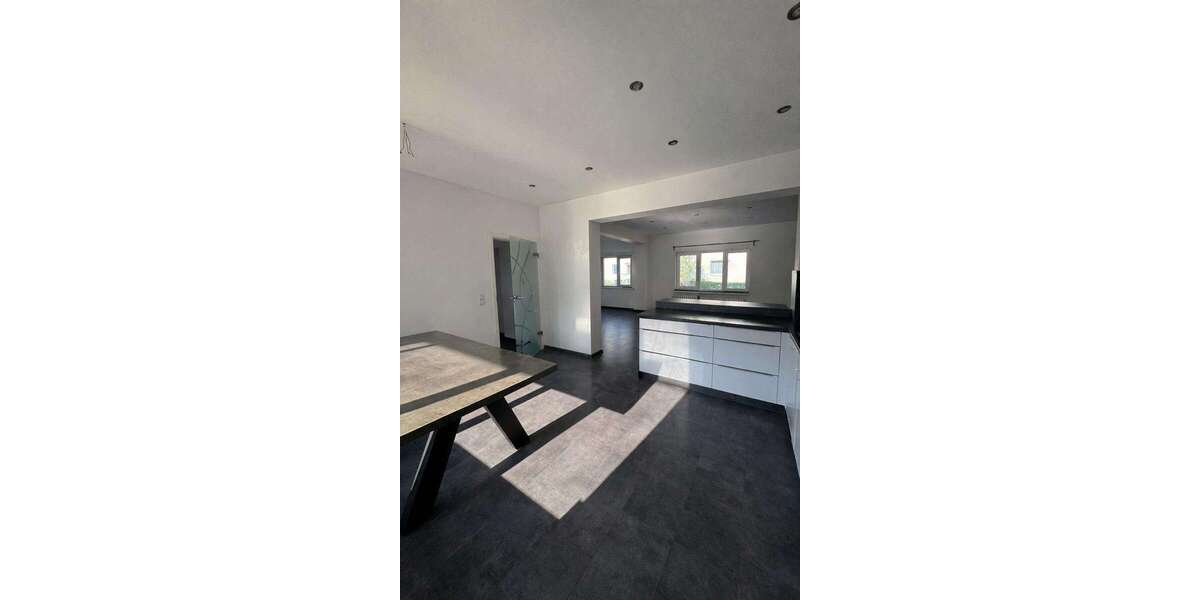 Einfamilienhaus Köln Chorweiler - 4 Zimmer, 115 m&sup2;, 1.800&euro; | Angebot:27449648