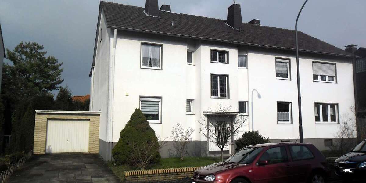 Einfamilienhaus Bergisch Gladbach Frankenforst - 10 Zimmer, 300 m&sup2;, 945.000&euro; | Angebot:27185970