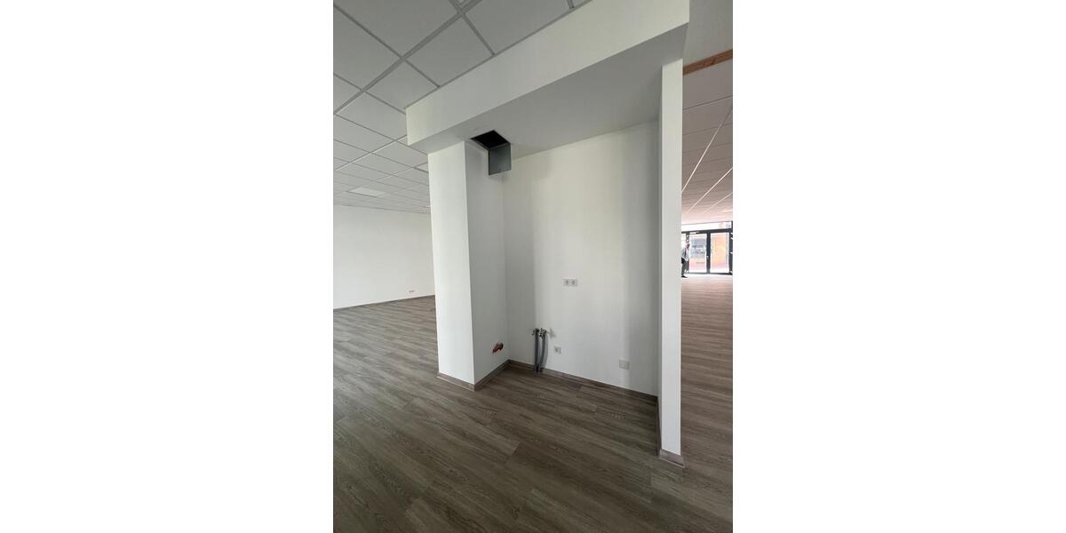Gewerbeobjekt Troisdorf Bergheim - 2 Zimmer, 8 m&sup2;, 1.836&euro; | Angebot:26169402