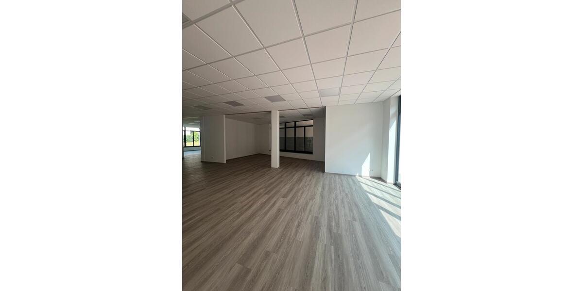 Gewerbeobjekt Troisdorf Bergheim - 2 Zimmer, 8 m&sup2;, 1.836&euro; | Angebot:26169402
