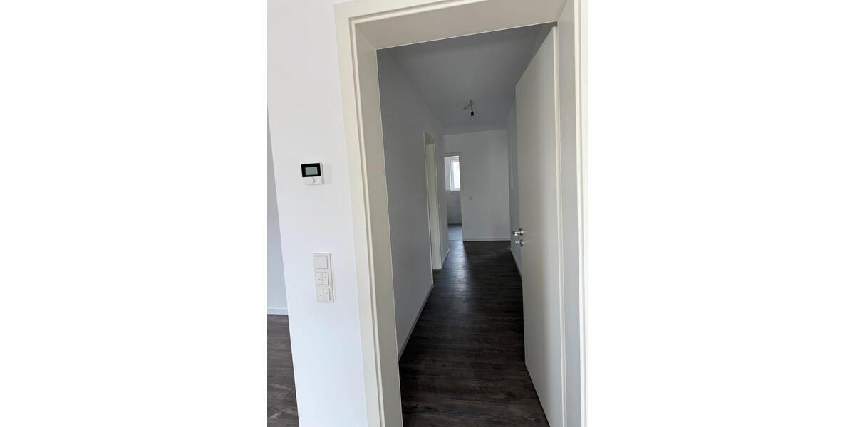 Etagenwohnung Wiehl - 3 Zimmer, 95 m&sup2;, 1.100&euro; | Angebot:26699831