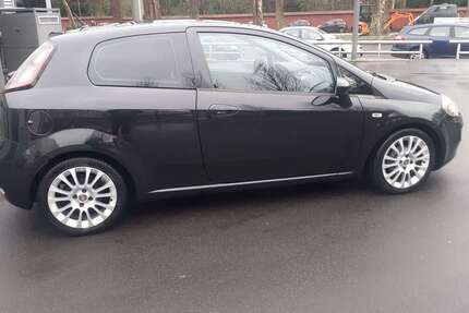 Fiat Punto Evo 240.000 km 1.900 &euro; Köln, Stadt 50829
