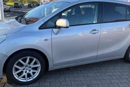 Toyota Verso 187.000 km 5.850 &euro; Bergisch Gladbach, Stadt 51469