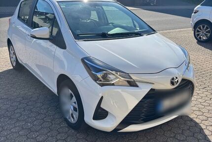 Toyota Yaris 75.000 km 10.300 &euro; Rösrath 51503