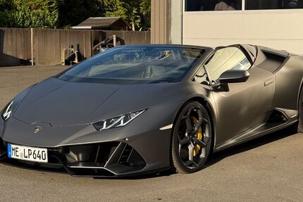 Lamborghini Huracán 4.999 km 282.640 &euro; Hilden 40721