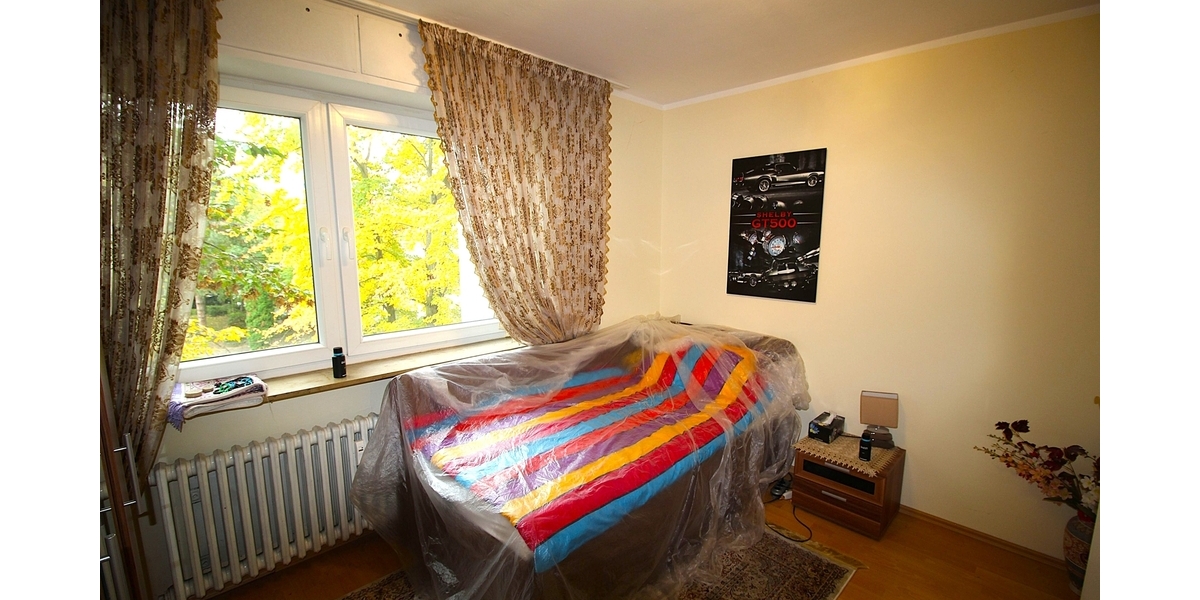 Sofort bezugsfrei! Gut geschnitten! Barrierearm! 4 Zimmer-Wohnung mit Balkon und TG-Stellplatz. - Etagenwohnung Bonn / Tannenbusch Tannenbusch | Angebot:26948123