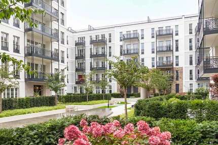 Wohnung Düsseldorf Altstadt - 2.5 Zimmer, 70 m&sup2;, 1.980&euro; | Angebot:27349194