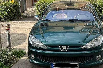 Peugeot 206 130.972 km 2.850 &euro; Köln 50737
