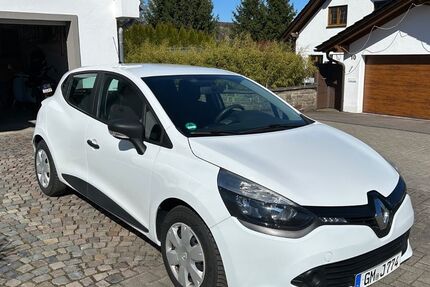 Renault Clio 124.000 km 5.300 &euro; Lindlar 51789